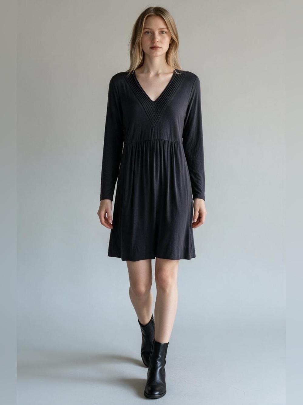 Soma Black Rayon Blend V Neck Long Sleeve Dress Size Medium